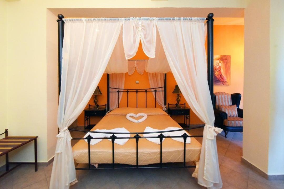 Paris Aparthotel Rhodes City